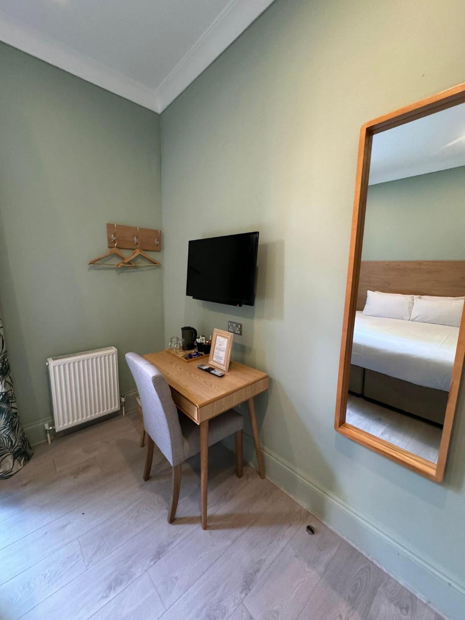 Marldon Olympia Hotel Лондон Екстериор снимка