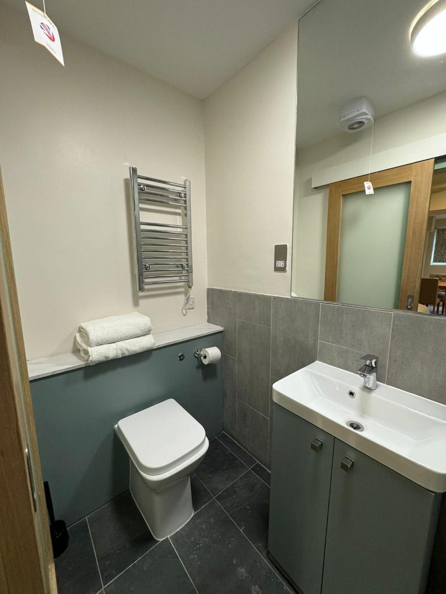 Marldon Olympia Hotel Лондон Екстериор снимка